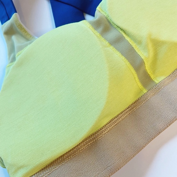 Lululemon All Sport Bra, white and blue. Small. Mesh, Power Luxtreme. - Picture 11 of 14